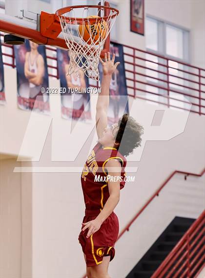 Thumbnail 2 in Lassiter @ Whitewater photogallery.