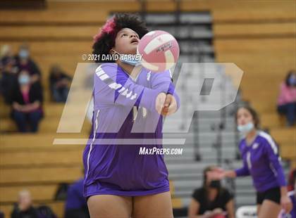 Thumbnail 1 in Pomona @ Arvada West photogallery.