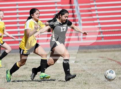 Thumbnail 2 in Lincolnton vs. Surry Central (Scrimmage) photogallery.