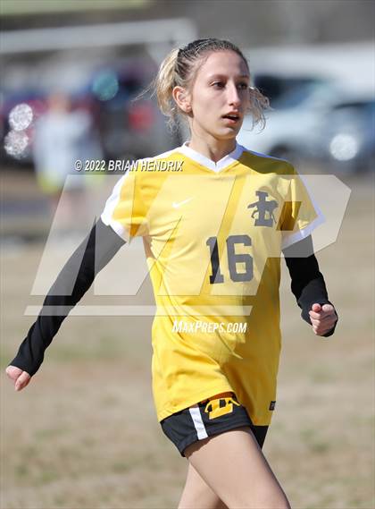 Thumbnail 2 in Lincolnton vs. Surry Central (Scrimmage) photogallery.