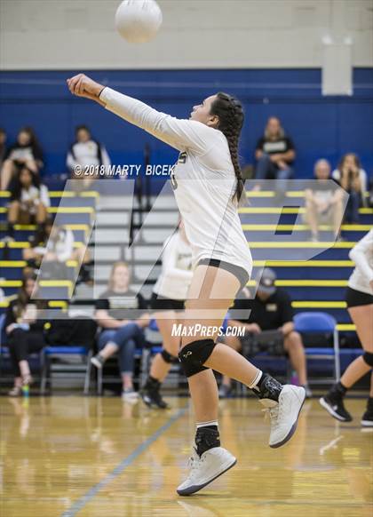 Thumbnail 1 in Enochs @ Turlock photogallery.