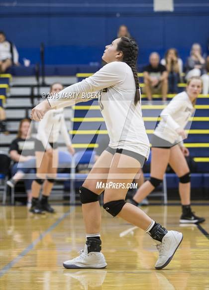 Thumbnail 3 in Enochs @ Turlock photogallery.
