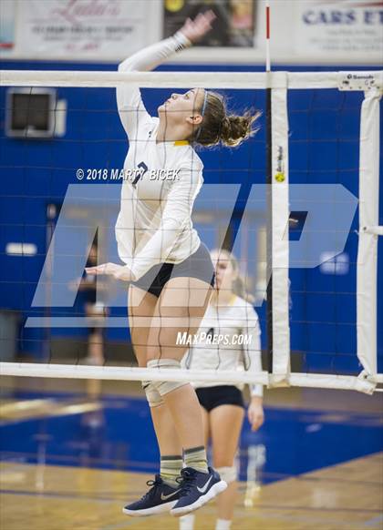 Thumbnail 2 in Enochs @ Turlock photogallery.