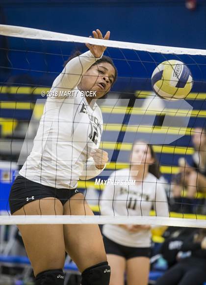 Thumbnail 1 in Enochs @ Turlock photogallery.