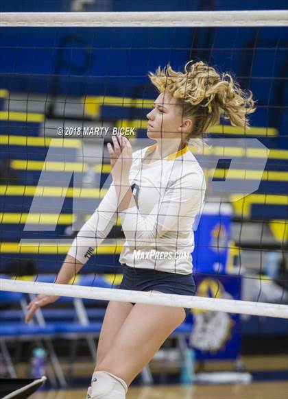 Thumbnail 3 in Enochs @ Turlock photogallery.