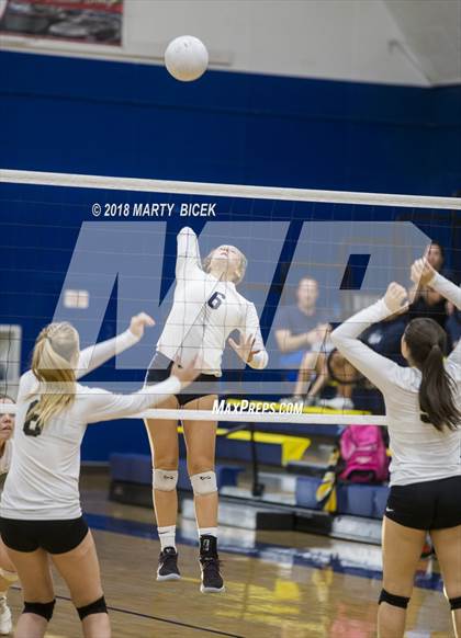 Thumbnail 2 in Enochs @ Turlock photogallery.