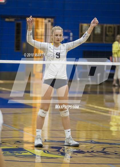 Thumbnail 2 in Enochs @ Turlock photogallery.