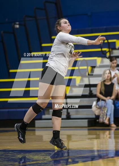 Thumbnail 3 in Enochs @ Turlock photogallery.