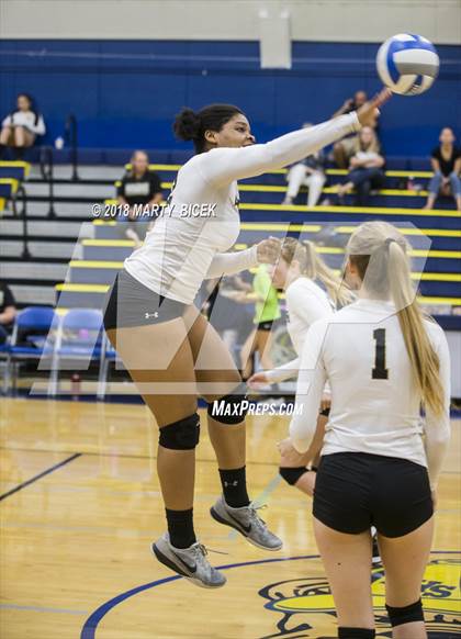 Thumbnail 2 in Enochs @ Turlock photogallery.
