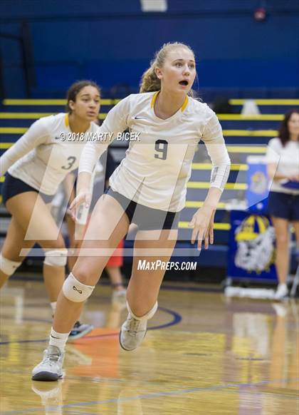Thumbnail 2 in Enochs @ Turlock photogallery.