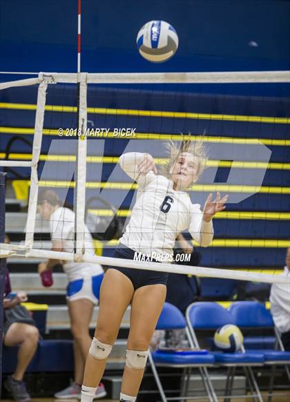 Thumbnail 1 in Enochs @ Turlock photogallery.