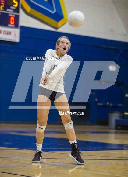 Thumbnail 2 in Enochs @ Turlock photogallery.