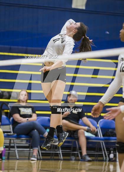 Thumbnail 3 in Enochs @ Turlock photogallery.