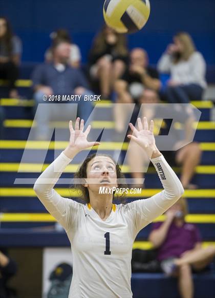 Thumbnail 3 in Enochs @ Turlock photogallery.