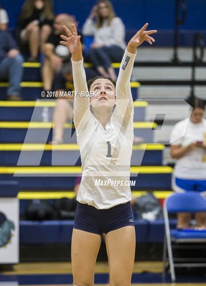 Thumbnail 2 in Enochs @ Turlock photogallery.