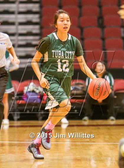 Thumbnail 1 in Tuba City @ Safford (AIA Division 3 Semifinal) photogallery.