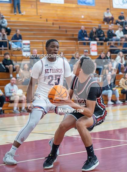 Thumbnail 3 in JSerra Catholic vs. St. Francis Prep (Torrey Pines Holiday Classic) photogallery.