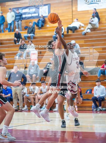 Thumbnail 3 in JSerra Catholic vs. St. Francis Prep (Torrey Pines Holiday Classic) photogallery.