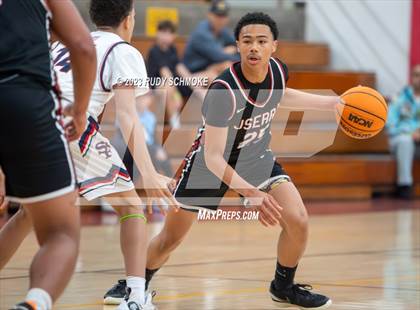 Thumbnail 1 in JSerra Catholic vs. St. Francis Prep (Torrey Pines Holiday Classic) photogallery.