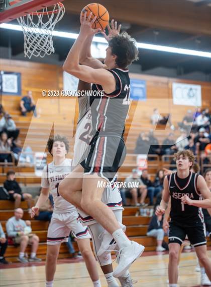 Thumbnail 3 in JSerra Catholic vs. St. Francis Prep (Torrey Pines Holiday Classic) photogallery.