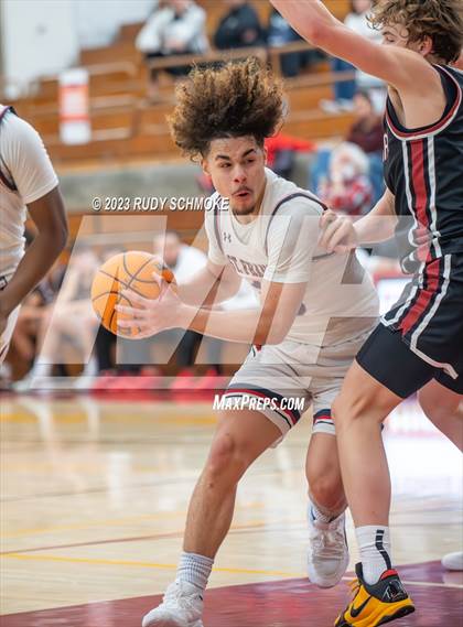 Thumbnail 2 in JSerra Catholic vs. St. Francis Prep (Torrey Pines Holiday Classic) photogallery.