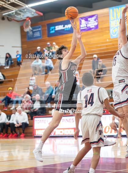 Thumbnail 2 in JSerra Catholic vs. St. Francis Prep (Torrey Pines Holiday Classic) photogallery.