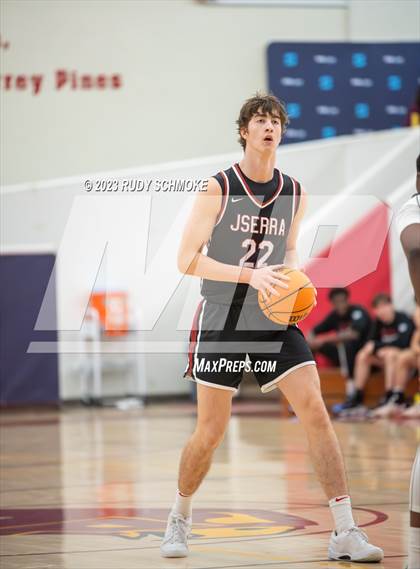 Thumbnail 1 in JSerra Catholic vs. St. Francis Prep (Torrey Pines Holiday Classic) photogallery.