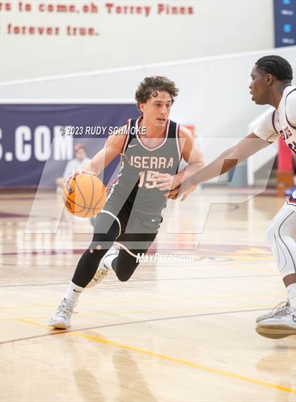 Thumbnail 1 in JSerra Catholic vs. St. Francis Prep (Torrey Pines Holiday Classic) photogallery.
