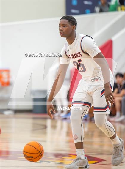 Thumbnail 2 in JSerra Catholic vs. St. Francis Prep (Torrey Pines Holiday Classic) photogallery.