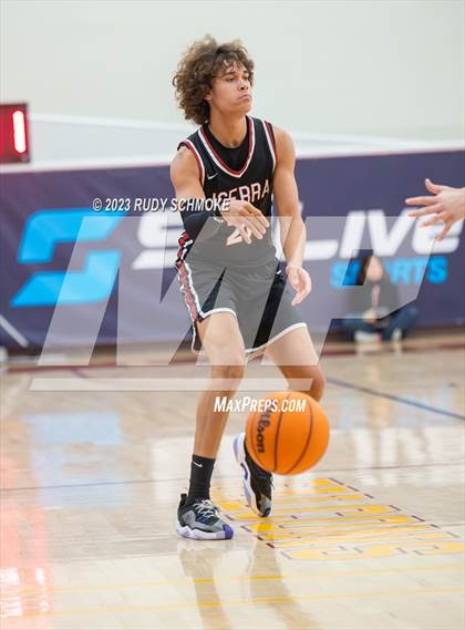 Thumbnail 1 in JSerra Catholic vs. St. Francis Prep (Torrey Pines Holiday Classic) photogallery.