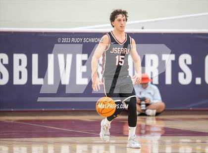 Thumbnail 1 in JSerra Catholic vs. St. Francis Prep (Torrey Pines Holiday Classic) photogallery.