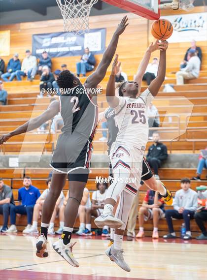 Thumbnail 3 in JSerra Catholic vs. St. Francis Prep (Torrey Pines Holiday Classic) photogallery.