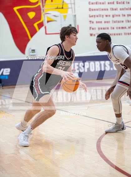 Thumbnail 3 in JSerra Catholic vs. St. Francis Prep (Torrey Pines Holiday Classic) photogallery.