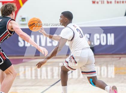 Thumbnail 1 in JSerra Catholic vs. St. Francis Prep (Torrey Pines Holiday Classic) photogallery.