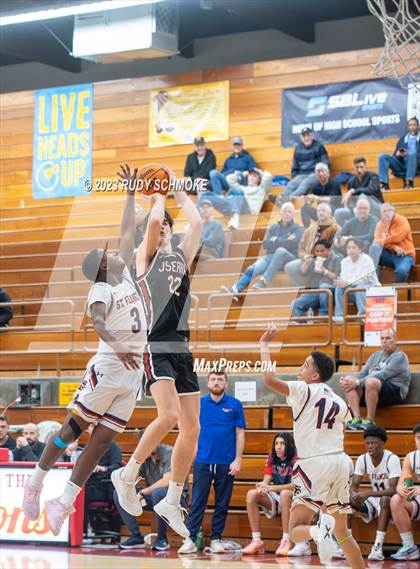 Thumbnail 1 in JSerra Catholic vs. St. Francis Prep (Torrey Pines Holiday Classic) photogallery.