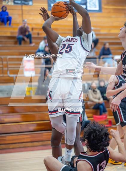 Thumbnail 1 in JSerra Catholic vs. St. Francis Prep (Torrey Pines Holiday Classic) photogallery.