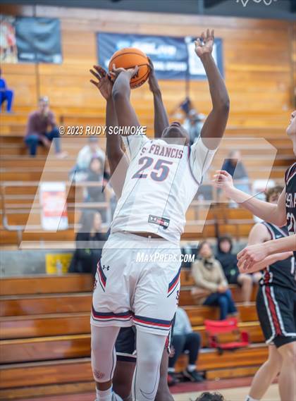 Thumbnail 2 in JSerra Catholic vs. St. Francis Prep (Torrey Pines Holiday Classic) photogallery.