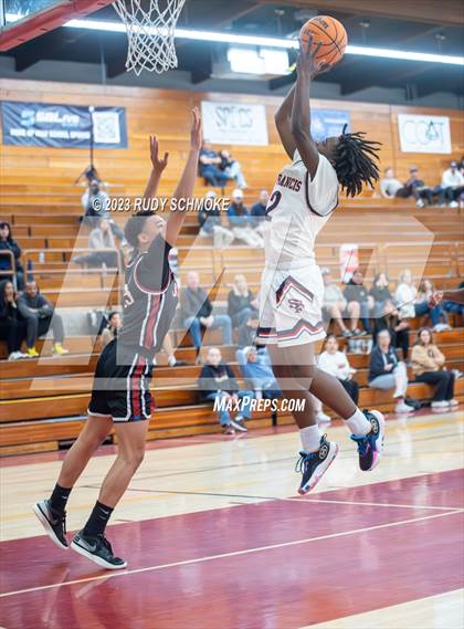 Thumbnail 3 in JSerra Catholic vs. St. Francis Prep (Torrey Pines Holiday Classic) photogallery.