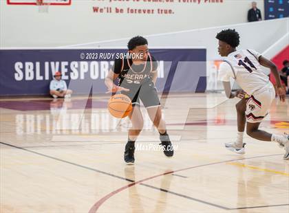 Thumbnail 1 in JSerra Catholic vs. St. Francis Prep (Torrey Pines Holiday Classic) photogallery.