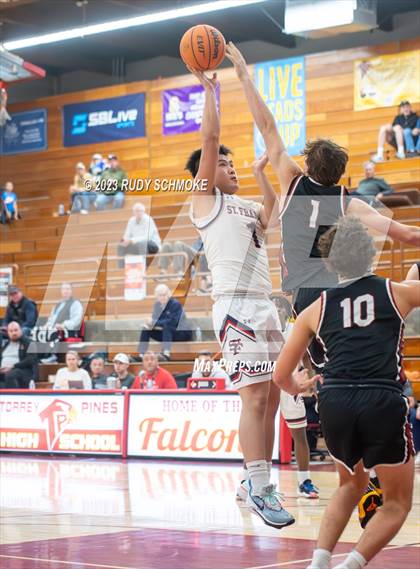 Thumbnail 3 in JSerra Catholic vs. St. Francis Prep (Torrey Pines Holiday Classic) photogallery.