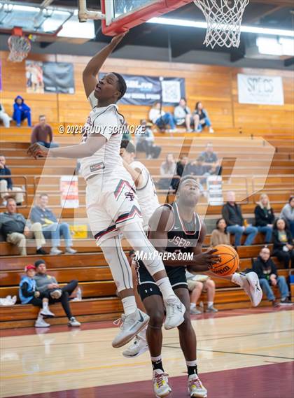 Thumbnail 1 in JSerra Catholic vs. St. Francis Prep (Torrey Pines Holiday Classic) photogallery.