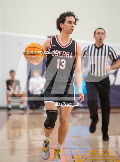 Thumbnail 1 in JSerra Catholic vs. St. Francis Prep (Torrey Pines Holiday Classic) photogallery.