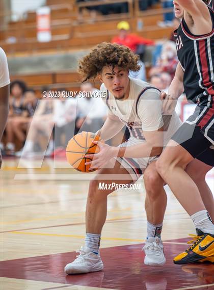 Thumbnail 3 in JSerra Catholic vs. St. Francis Prep (Torrey Pines Holiday Classic) photogallery.