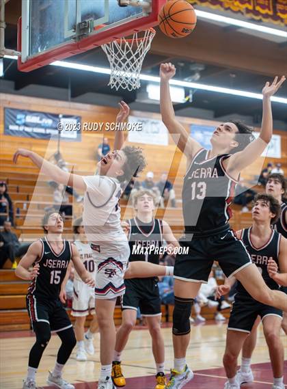 Thumbnail 2 in JSerra Catholic vs. St. Francis Prep (Torrey Pines Holiday Classic) photogallery.