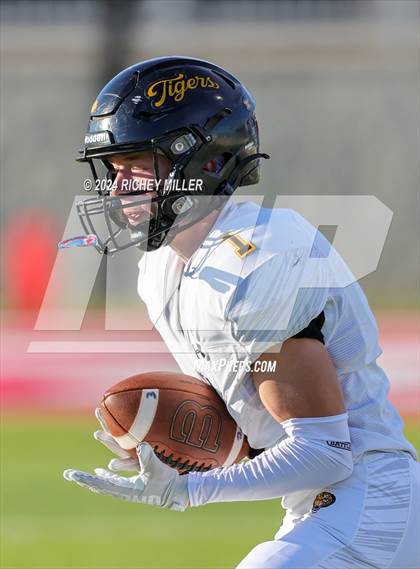 Thumbnail 2 in Prairie Grove @ Farmington photogallery.