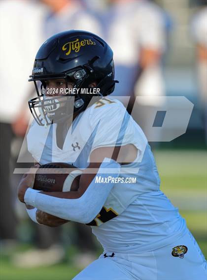 Thumbnail 1 in Prairie Grove @ Farmington photogallery.