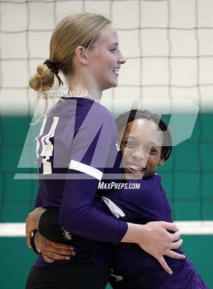 Thumbnail 1 in The Academy of the Holy Cross vs Flint Hill (Tiger Paws Invitational) photogallery.