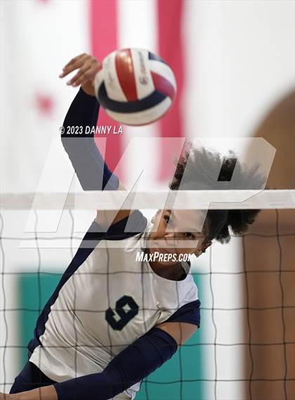 Thumbnail 2 in The Academy of the Holy Cross vs Flint Hill (Tiger Paws Invitational) photogallery.