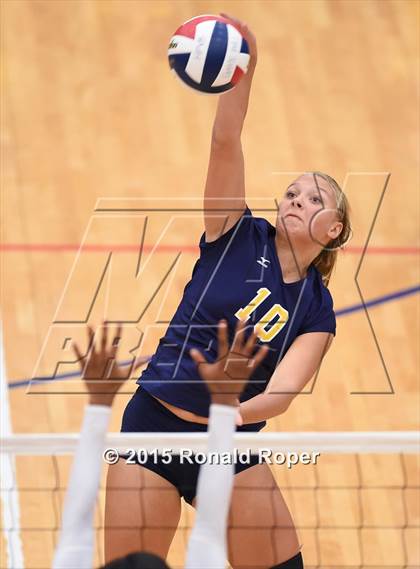 Thumbnail 3 in Rockwall vs. Highland Park photogallery.