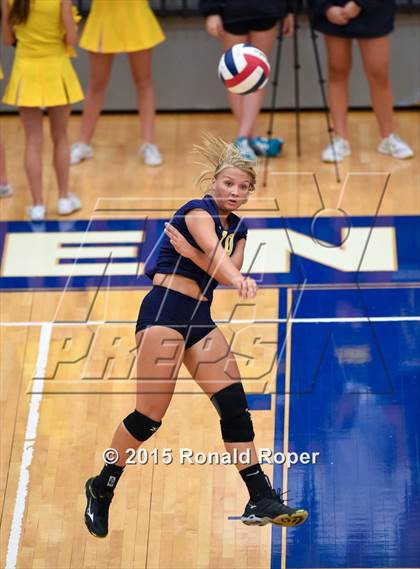 Thumbnail 1 in Rockwall vs. Highland Park photogallery.